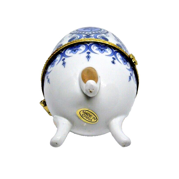 Blue & White Egg Shaped Floral Footed Victorian Trinket Box w Gold Trim 4” Vtg - Picture 3 of 8
